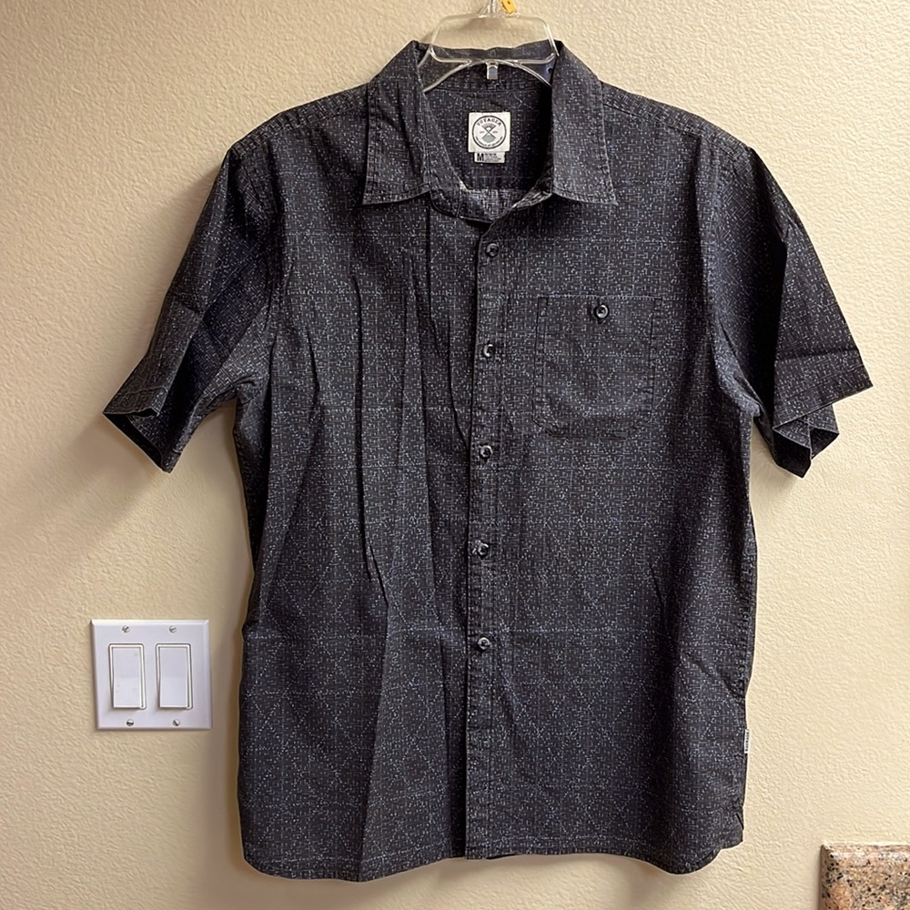 Voyager men’s short sleeve shirt